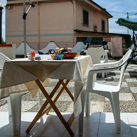 Profumo Di Mare Free Private Parking Included Alojamento de Acomodação e Pequeno-almoço 3*