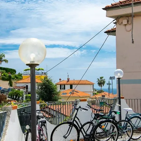 Alojamento de Acomodação e Pequeno-almoço Profumo Di Mare Free Private Parking Included