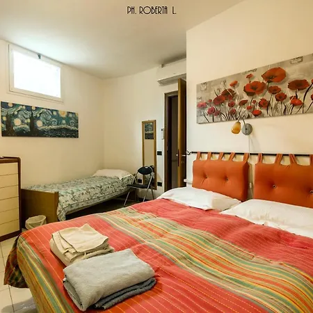 Alojamento de Acomodação e Pequeno-almoço Profumo Di Mare Free Private Parking Included 3*